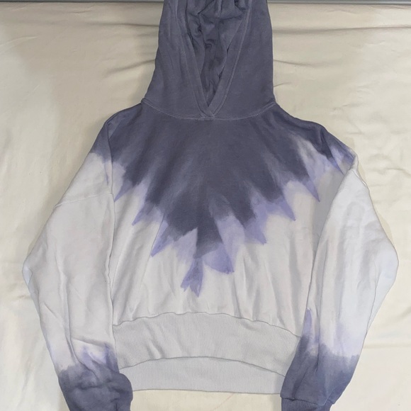 American Eagle Tie Dye Cropped Hoodie - Picture 4 of 5
